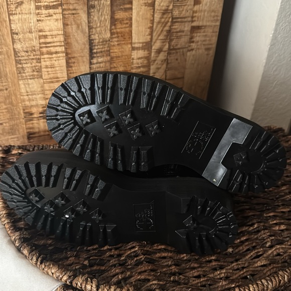 Dr Martens Women’s VEGAN JADON II BOOT MONO PLATFORMS (zipper) - Picture 4 of 4